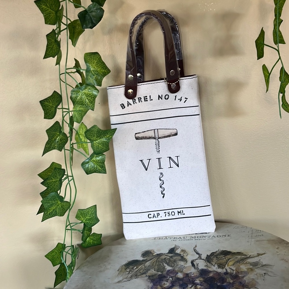 Wine tote, burlap look velvet liner